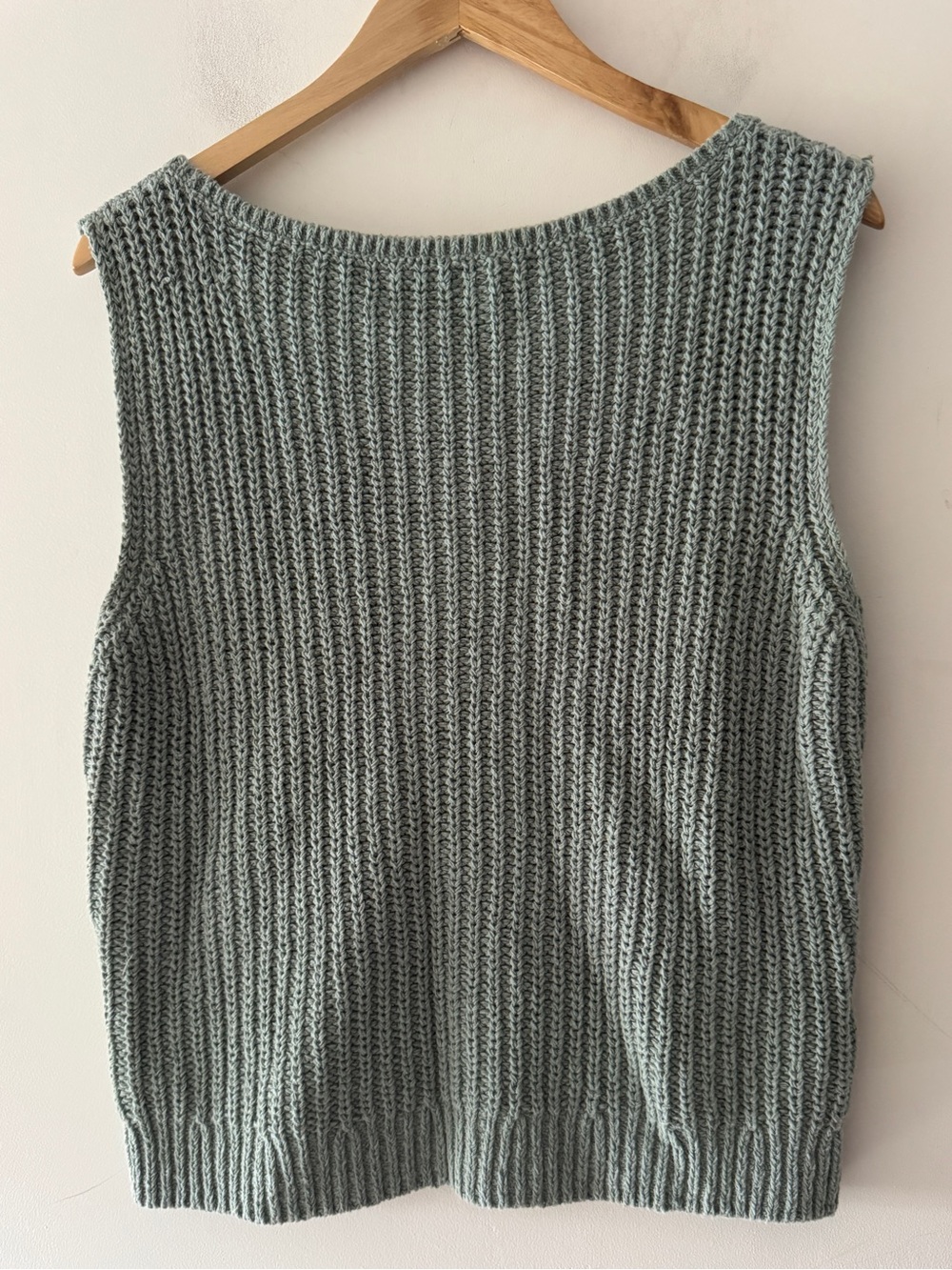 Abercrombie & Fitch‎ Knit Slash Shaker Tank Sweater Sage Green